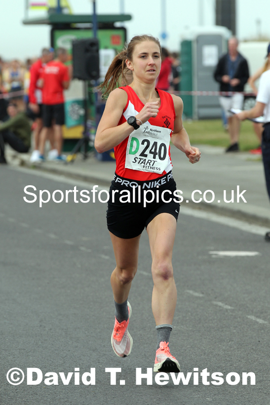 Senior womens 4 stage relay, 2021 Northern 6 and 4 Stage and Young Athletes Road Relays, Redcar. Photo: David T. Hewitson/Sports for All Pics